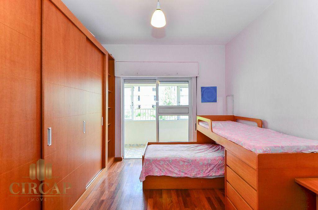 Apartamento à venda com 3 quartos, 191m² - Foto 26