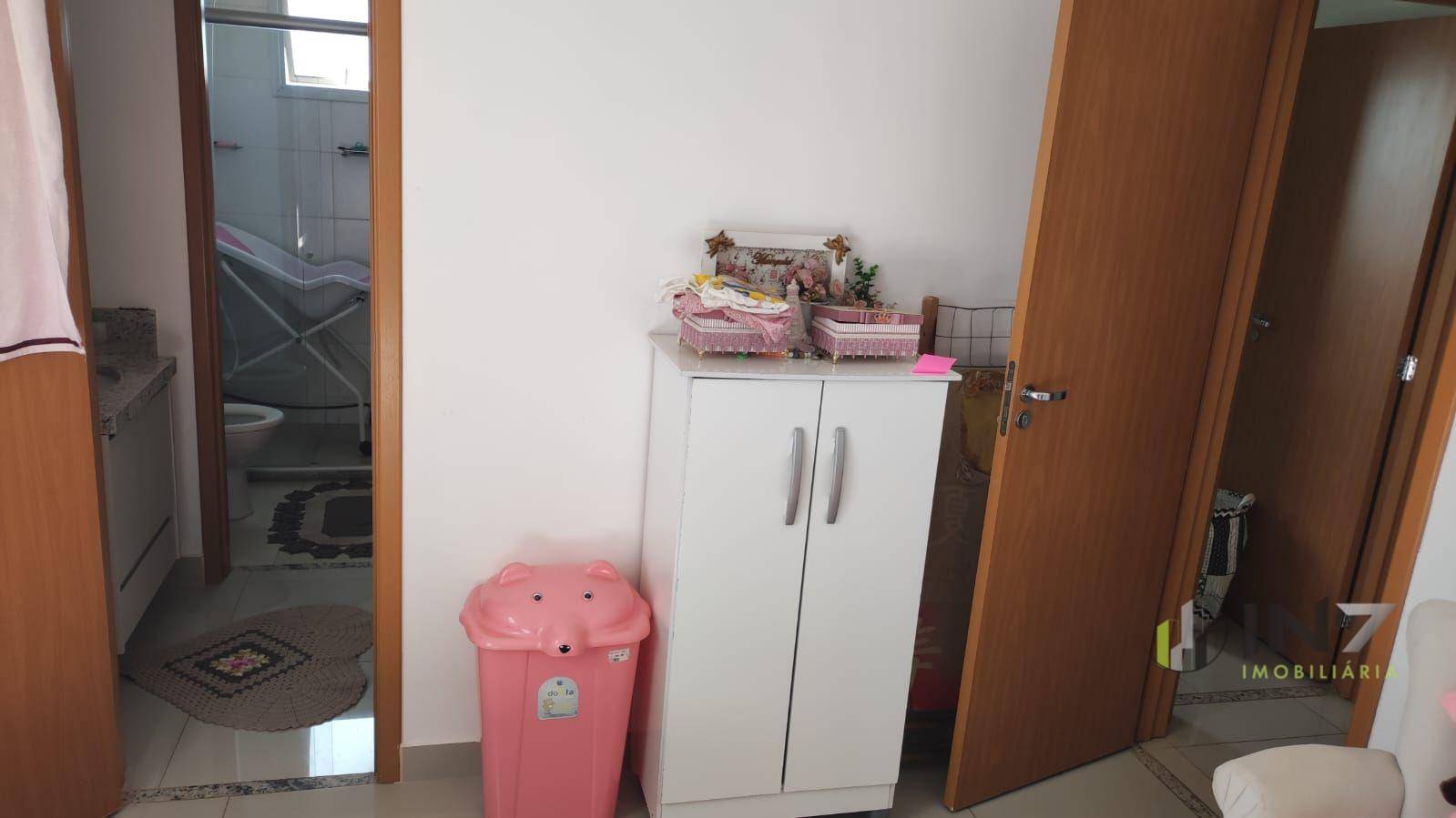 Apartamento à venda com 3 quartos, 94m² - Foto 8