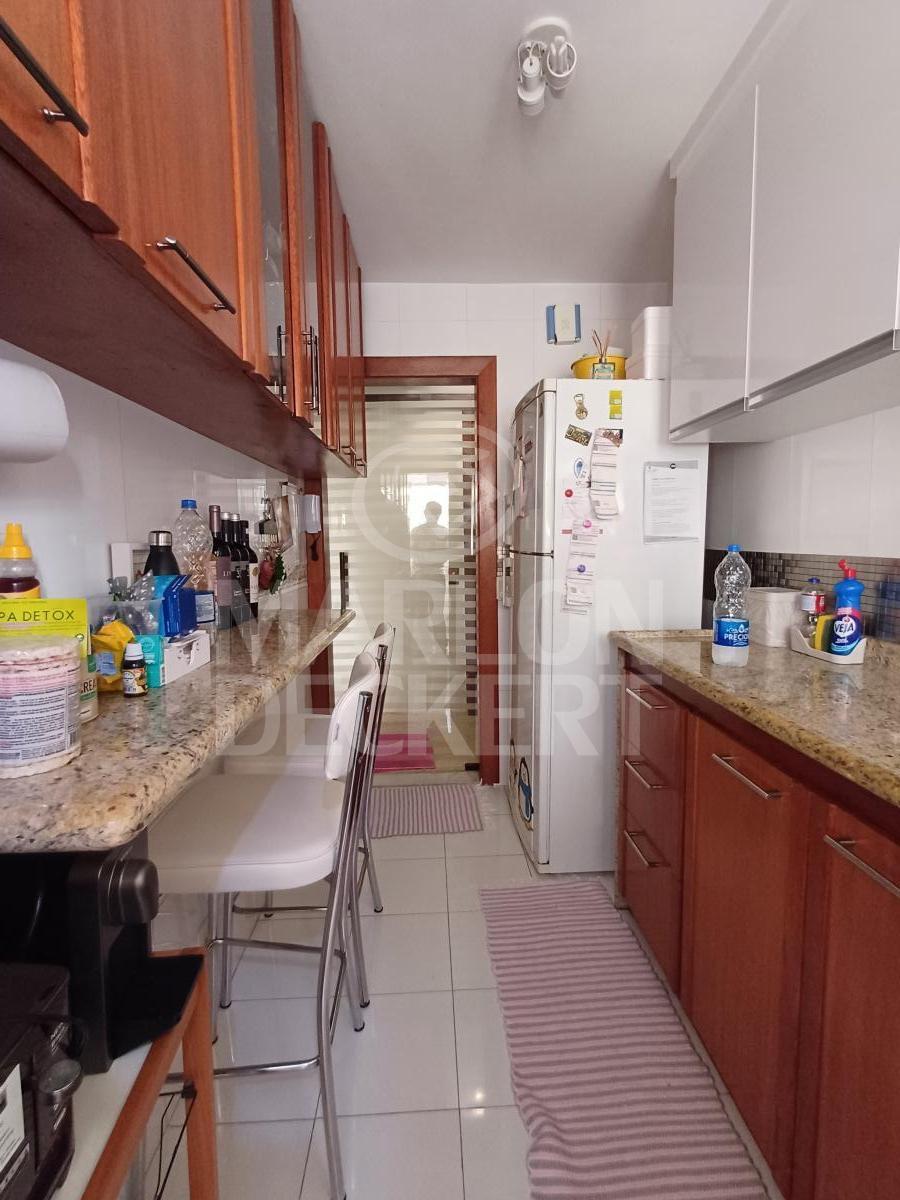 Apartamento para alugar com 2 quartos, 76m² - Foto 13