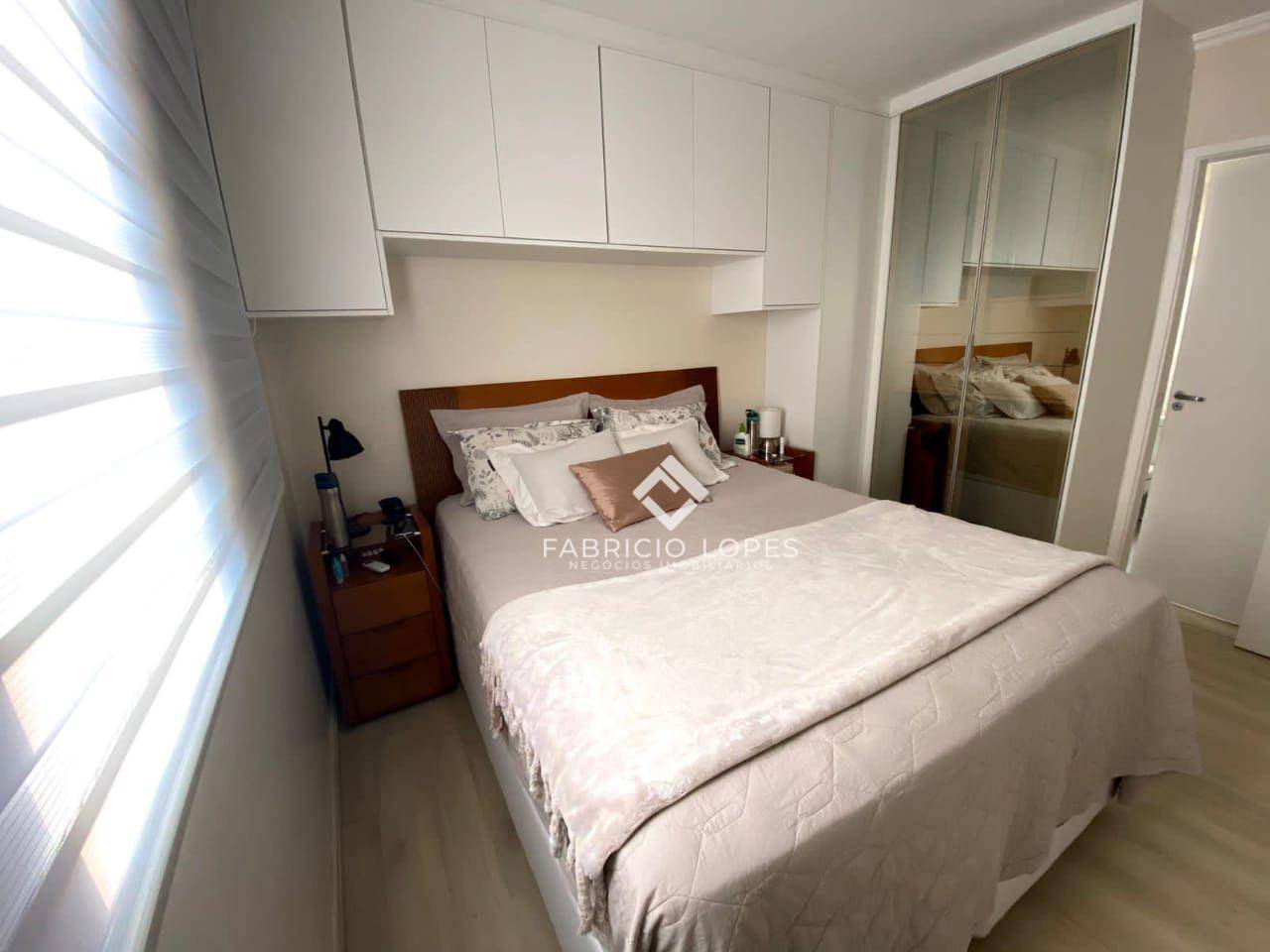 Apartamento à venda com 2 quartos, 70m² - Foto 9