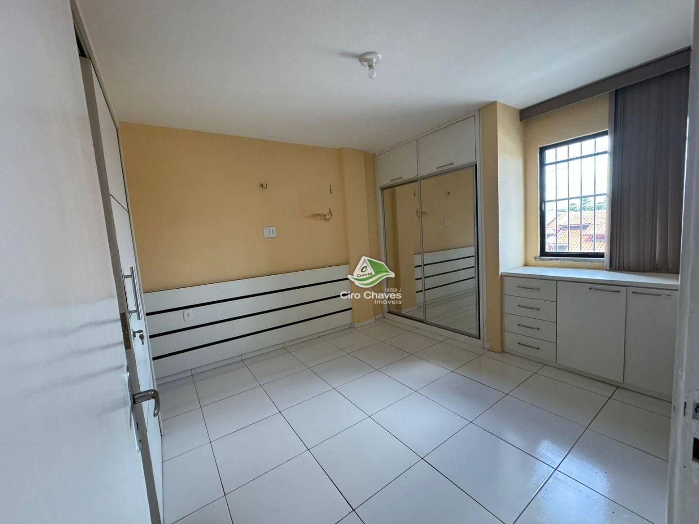 Apartamento à venda com 2 quartos, 76m² - Foto 4