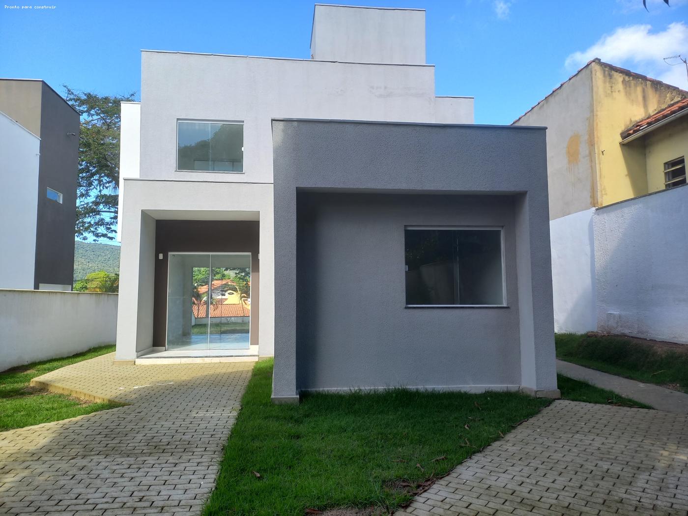 Casa à venda com 3 quartos, 121m² - Foto 2