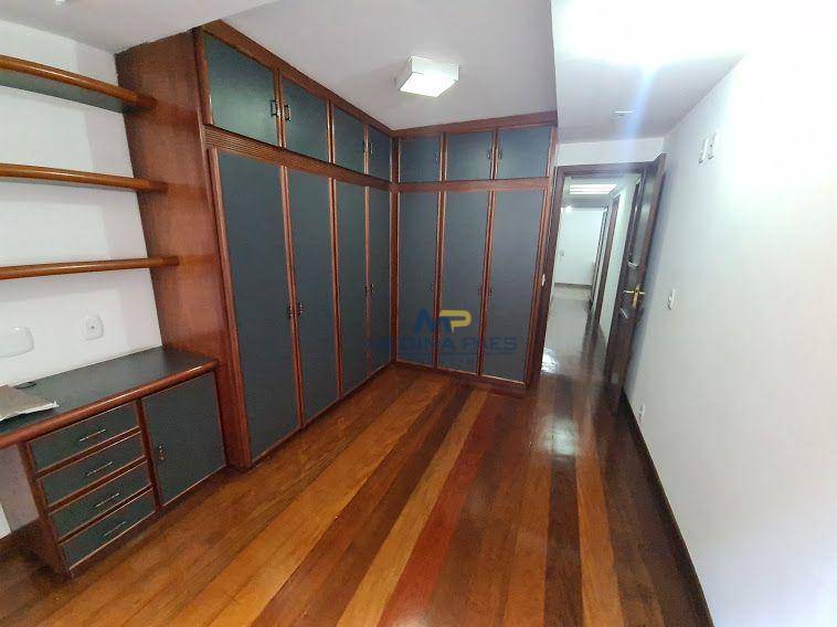 Apartamento à venda com 4 quartos, 260m² - Foto 25