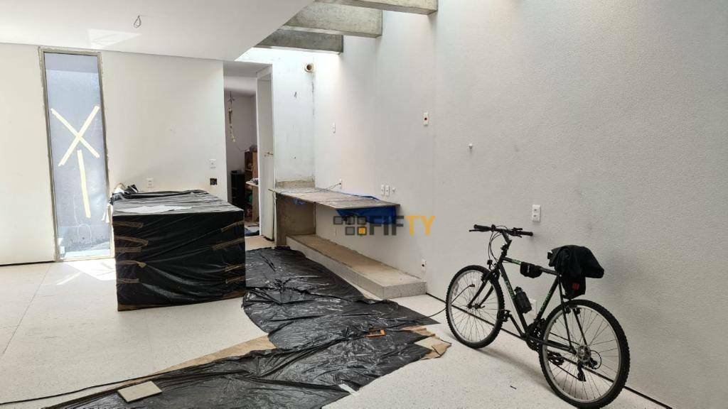 Casa à venda com 3 quartos, 300m² - Foto 42