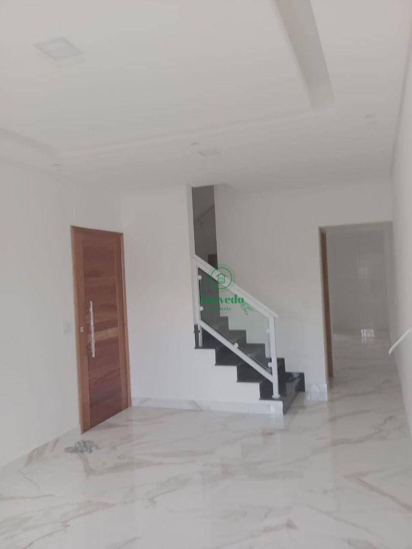 Sobrado à venda com 3 quartos, 127m² - Foto 1