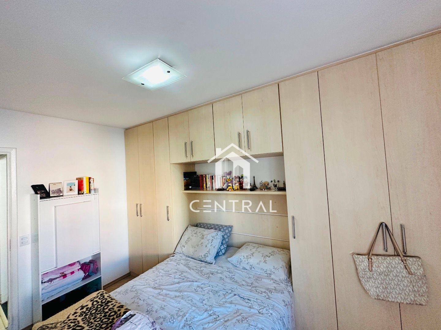 Apartamento à venda com 2 quartos, 70m² - Foto 42