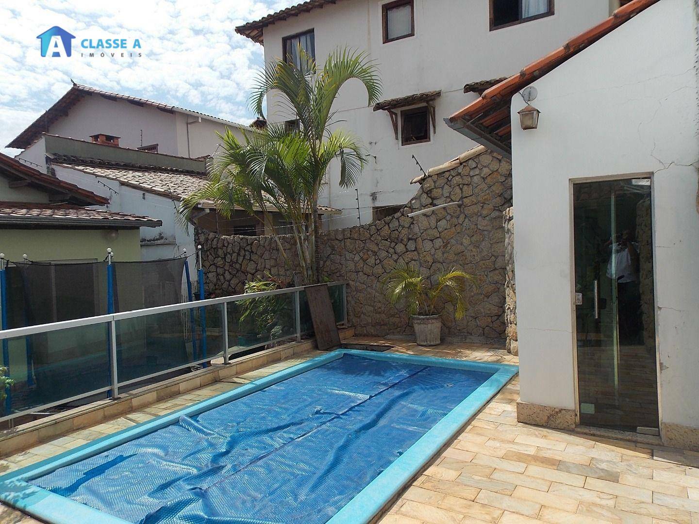 Casa à venda com 4 quartos, 300m² - Foto 42