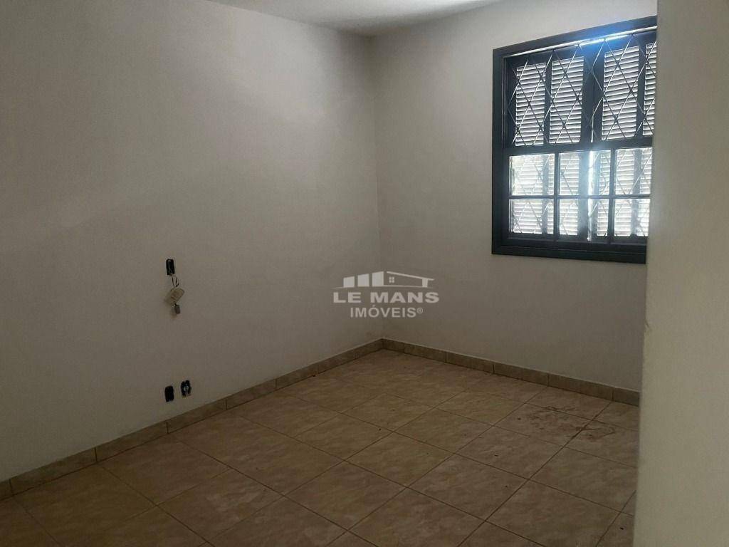 Casa para alugar com 3 quartos, 191m² - Foto 9