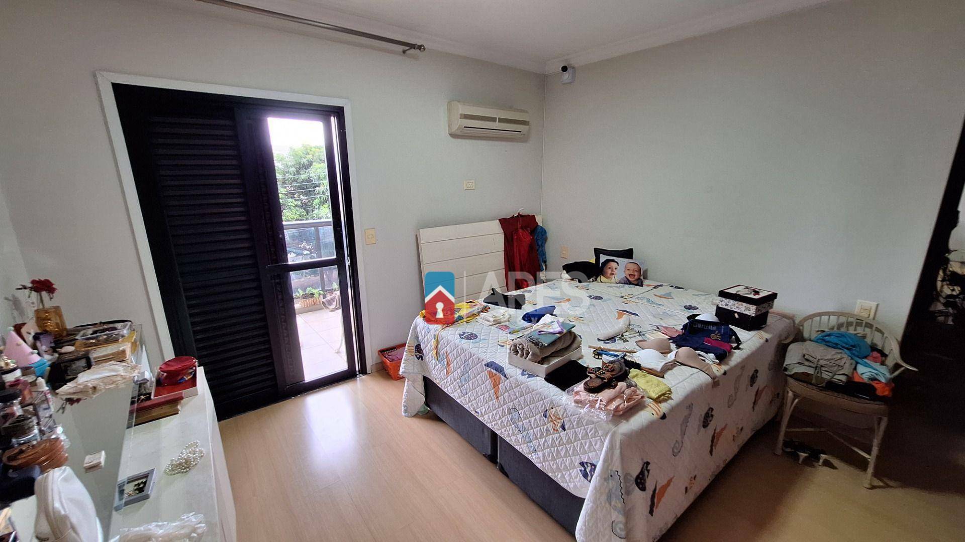 Apartamento à venda com 3 quartos, 196m² - Foto 28