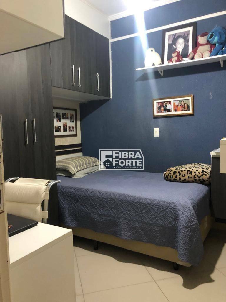 Casa à venda com 3 quartos, 76m² - Foto 18