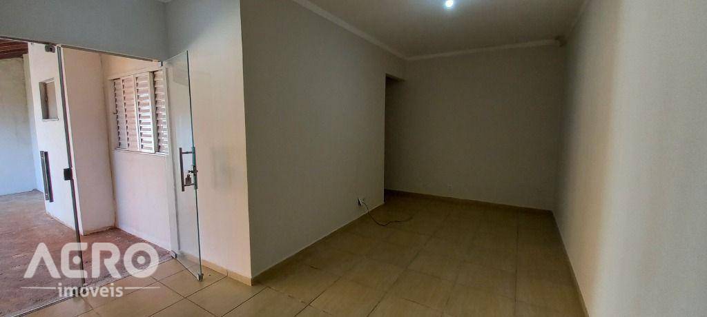 Casa à venda com 3 quartos, 70m² - Foto 3