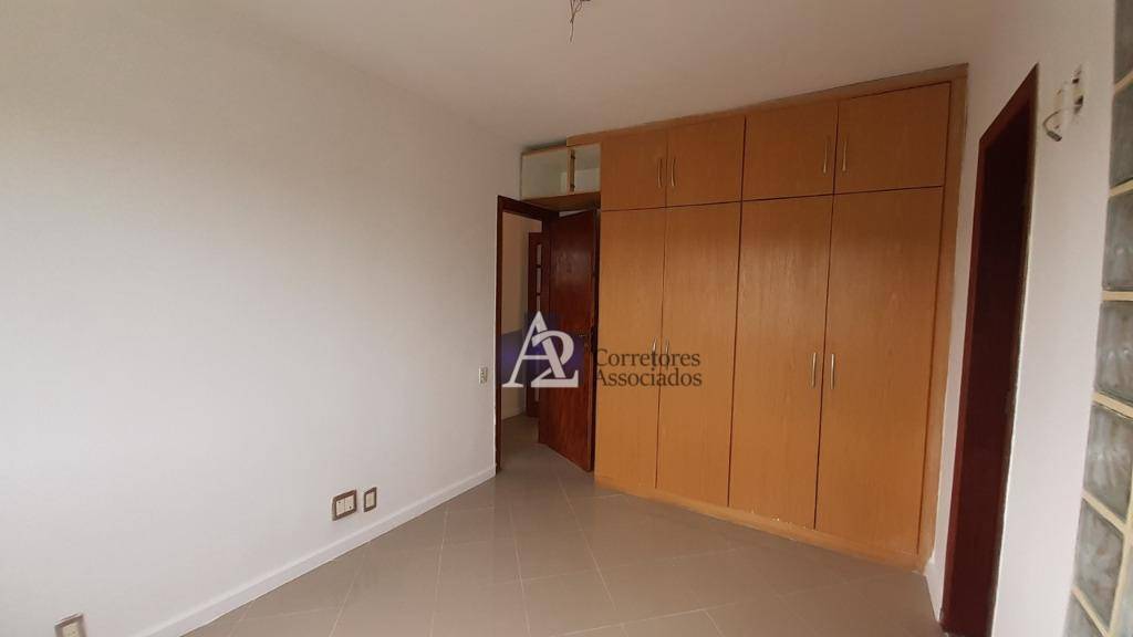 Apartamento à venda com 2 quartos, 75m² - Foto 10