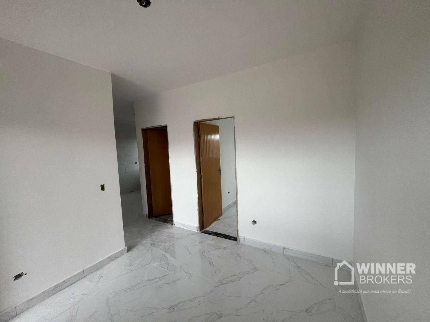 Casa à venda com 2 quartos, 69m² - Foto 4