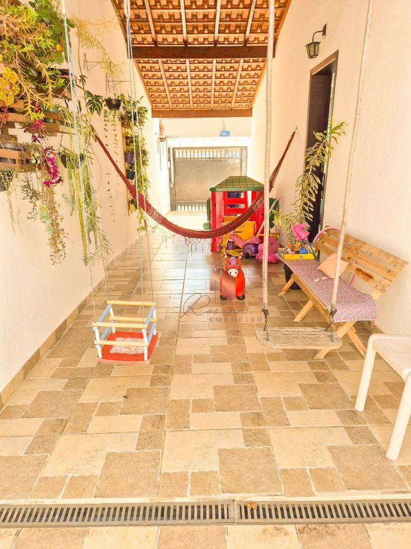 Casa à venda com 3 quartos, 164m² - Foto 11