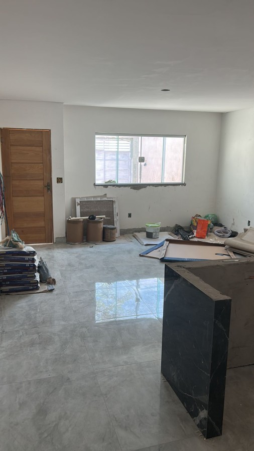 Casa à venda com 3 quartos, 95m² - Foto 2