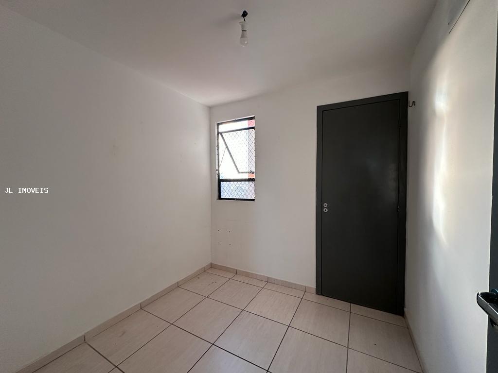 Apartamento para alugar com 3 quartos, 75m² - Foto 14