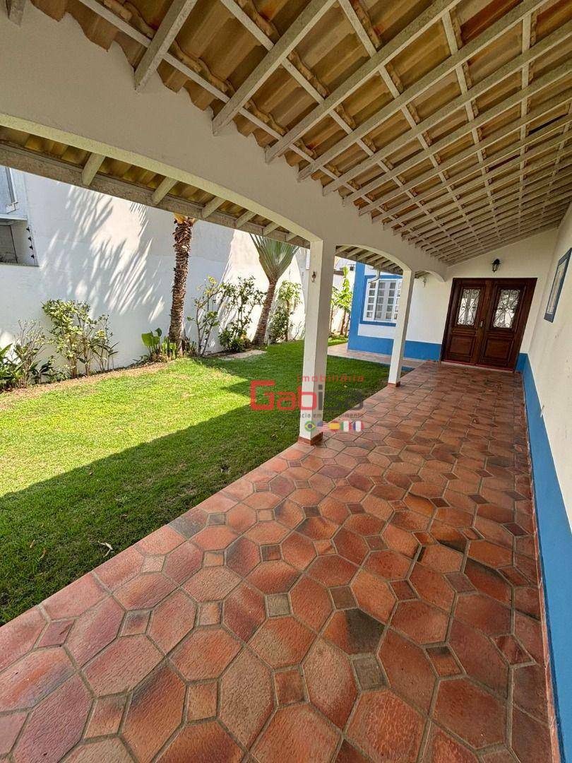 Casa à venda com 5 quartos, 300m² - Foto 41