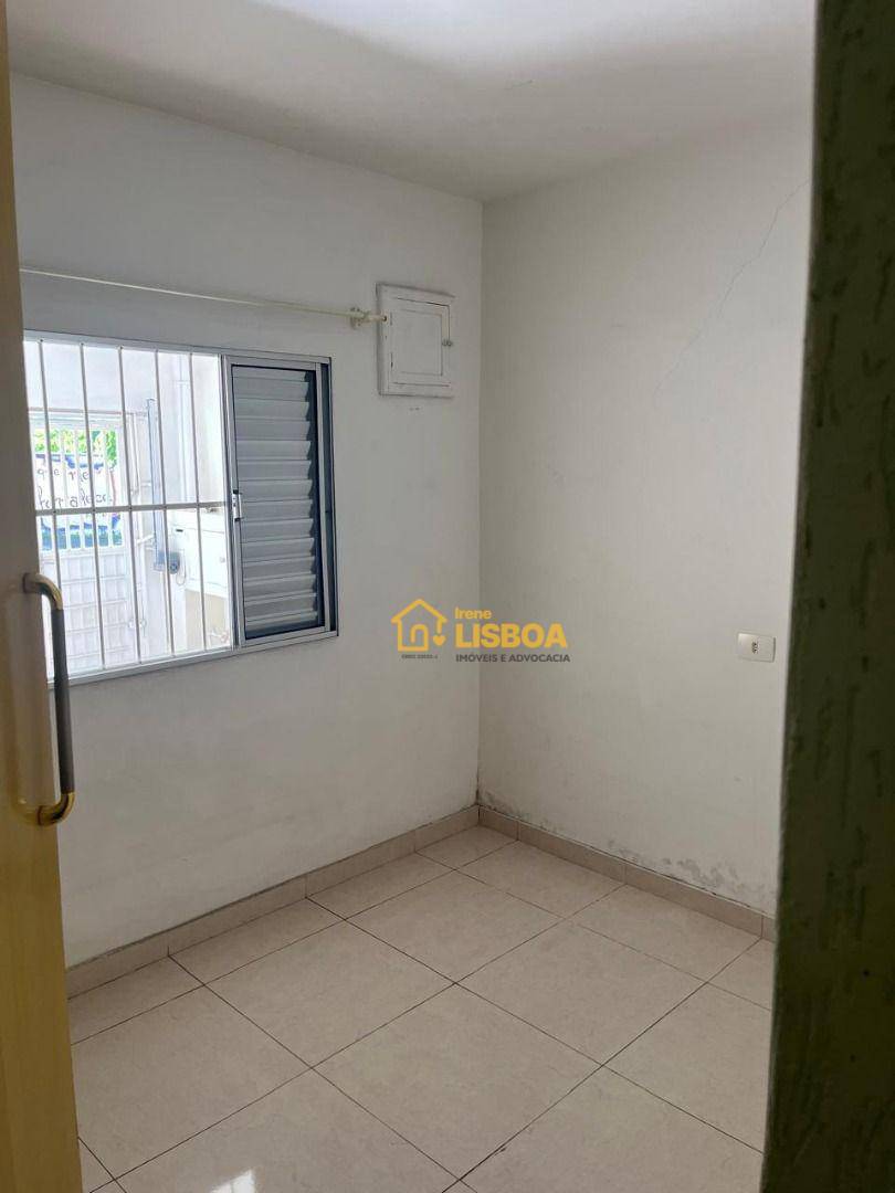 Casa para alugar com 2 quartos, 180m² - Foto 9