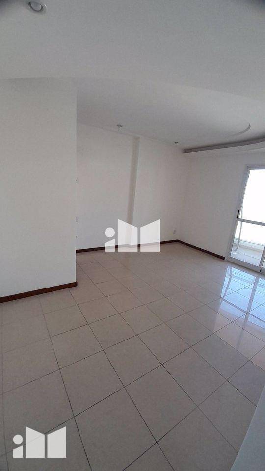 Apartamento à venda com 4 quartos, 157m² - Foto 8