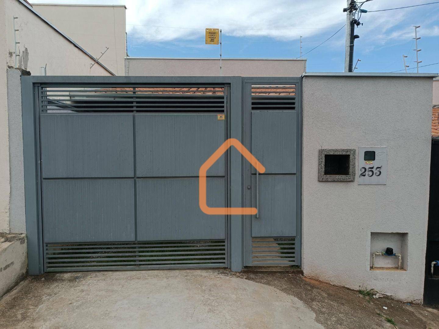 Casa para alugar com 2 quartos, 80m² - Foto 1