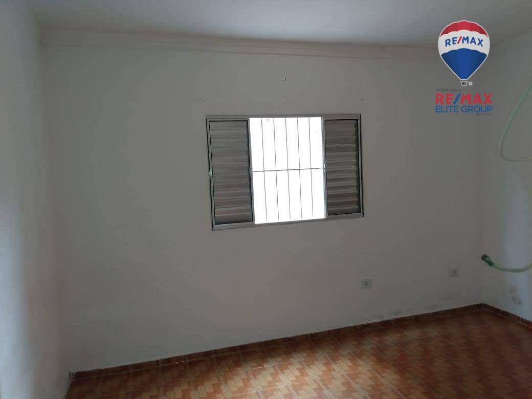 Casa à venda com 3 quartos, 120m² - Foto 11