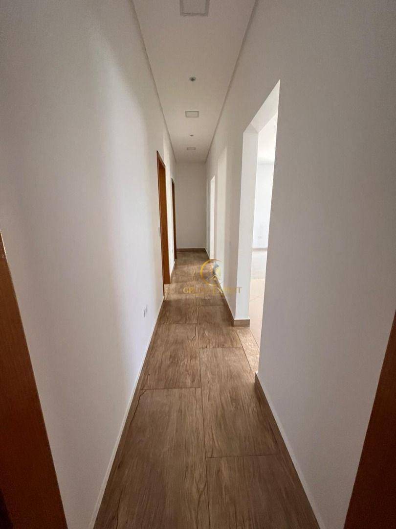 Sobrado para alugar com 3 quartos, 282m² - Foto 6