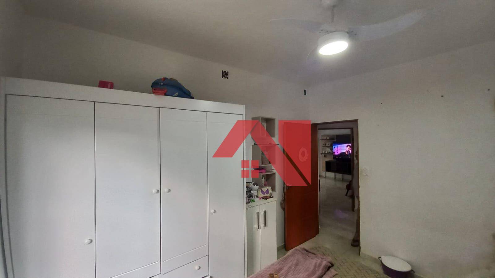 Casa à venda com 3 quartos, 250m² - Foto 7