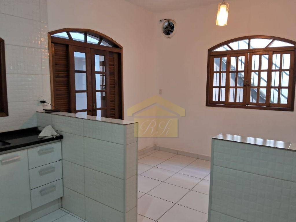 Sobrado à venda com 3 quartos, 120m² - Foto 4