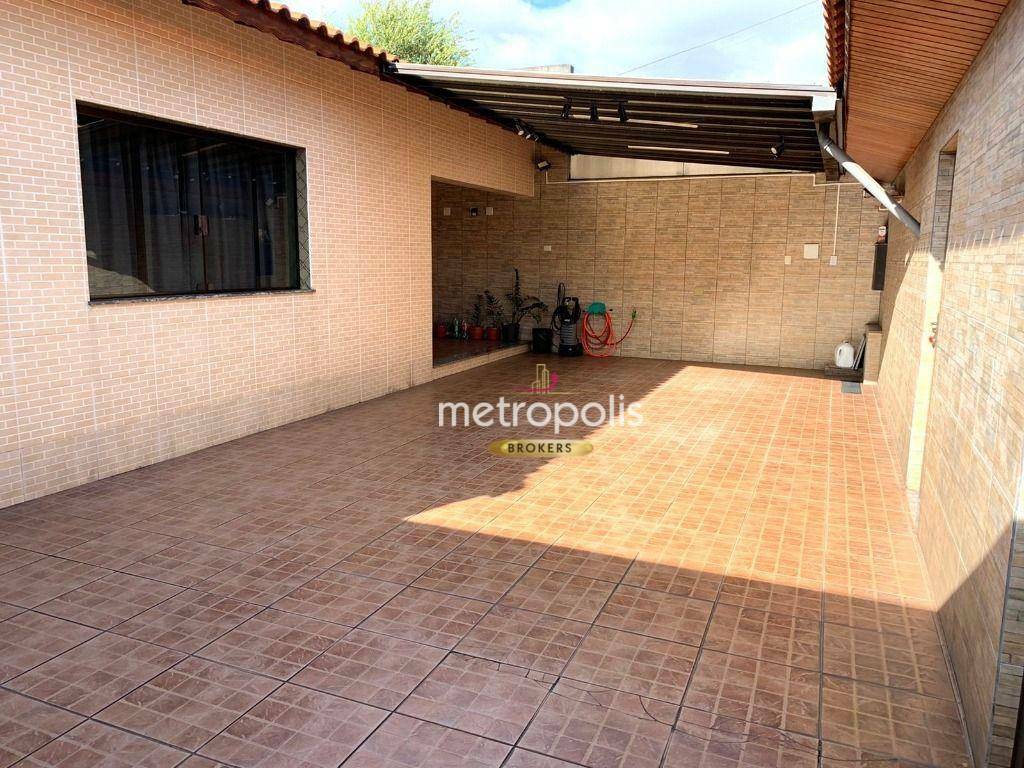 Casa à venda com 3 quartos, 266m² - Foto 2