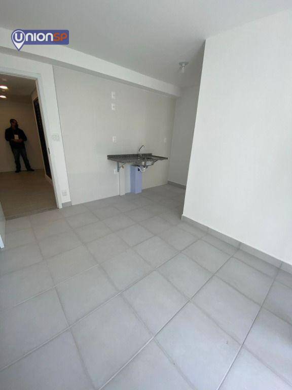 Apartamento à venda com 2 quartos, 39m² - Foto 2