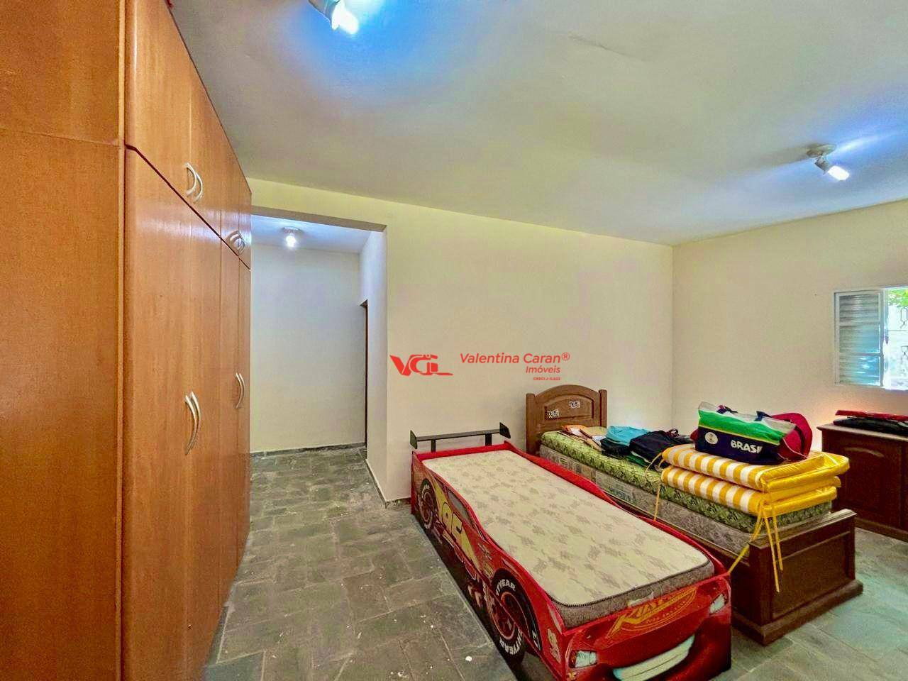 Chácara à venda com 5 quartos, 696m² - Foto 10