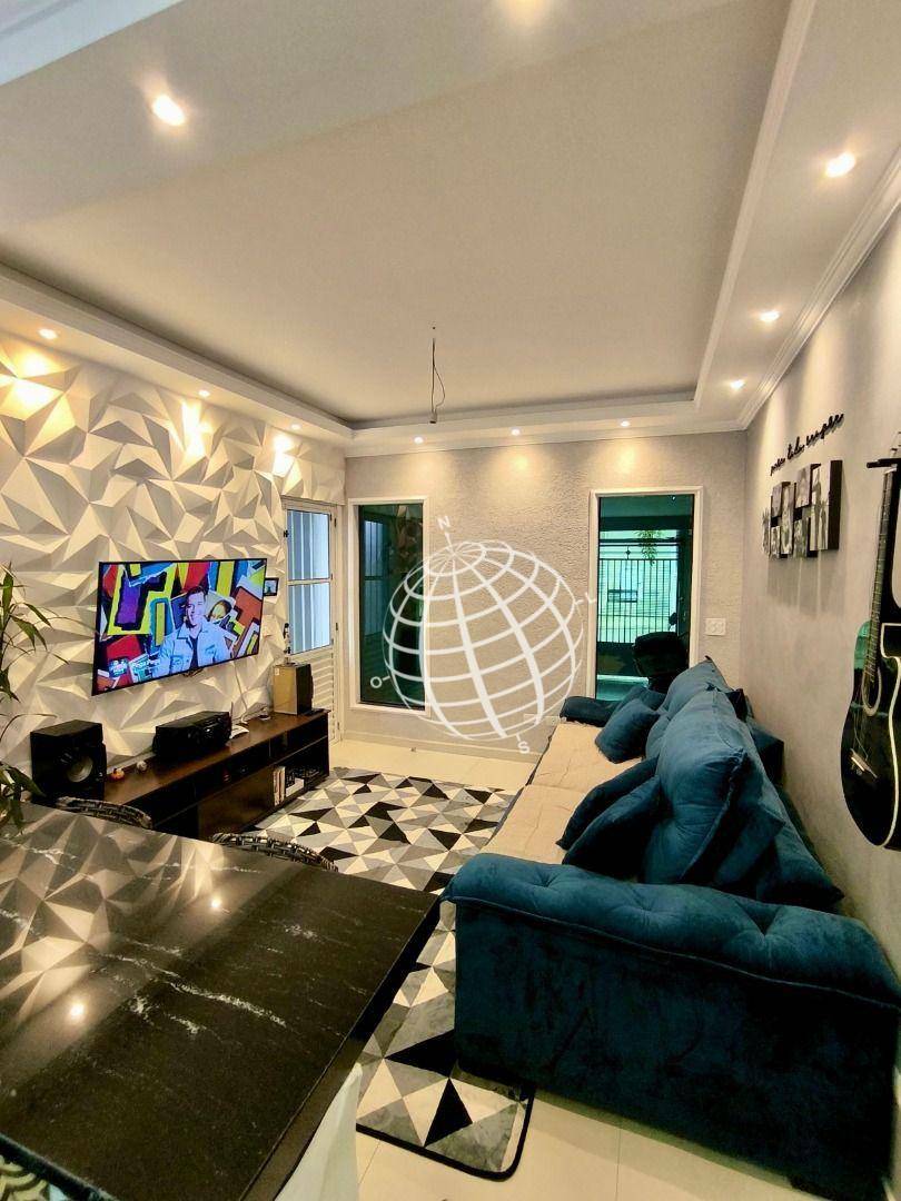 Casa à venda com 2 quartos, 100m² - Foto 1