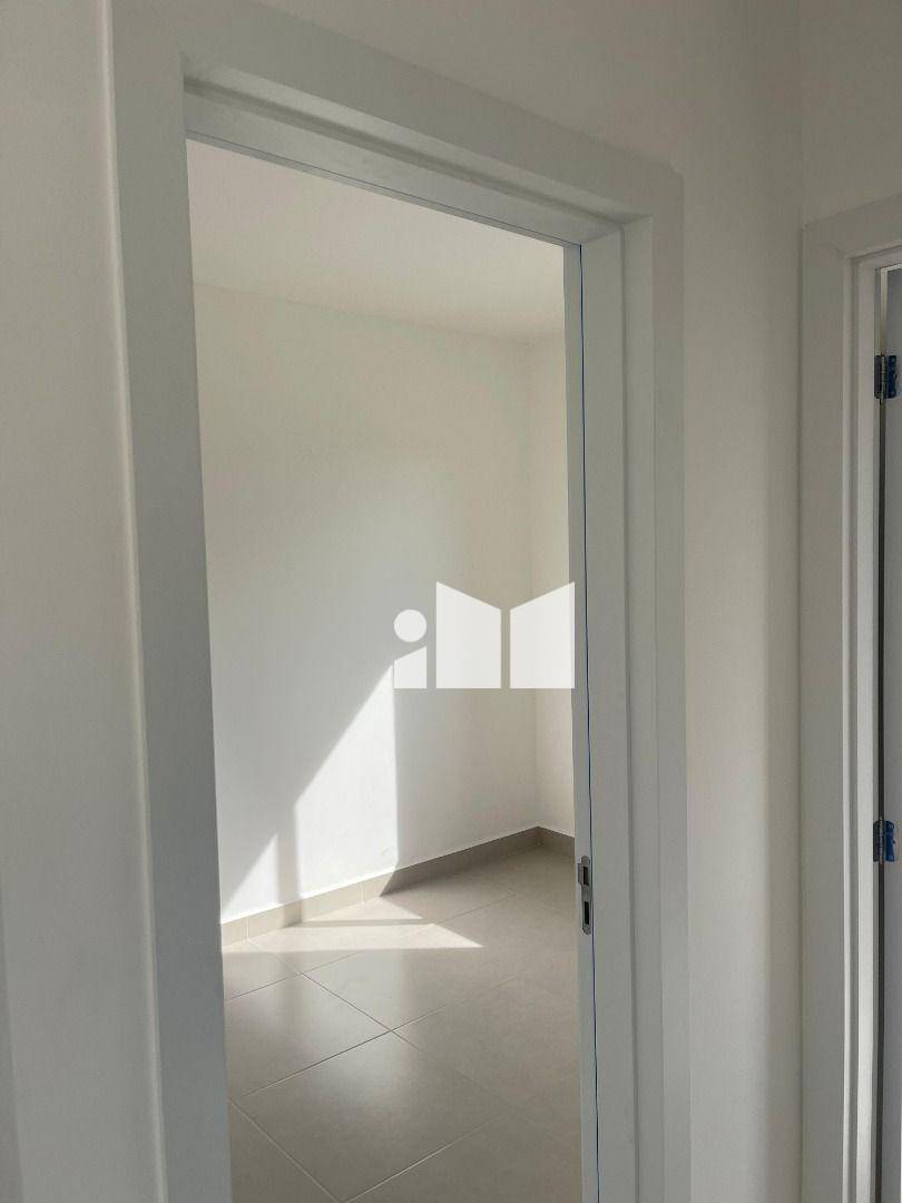 Apartamento à venda com 2 quartos, 50m² - Foto 4