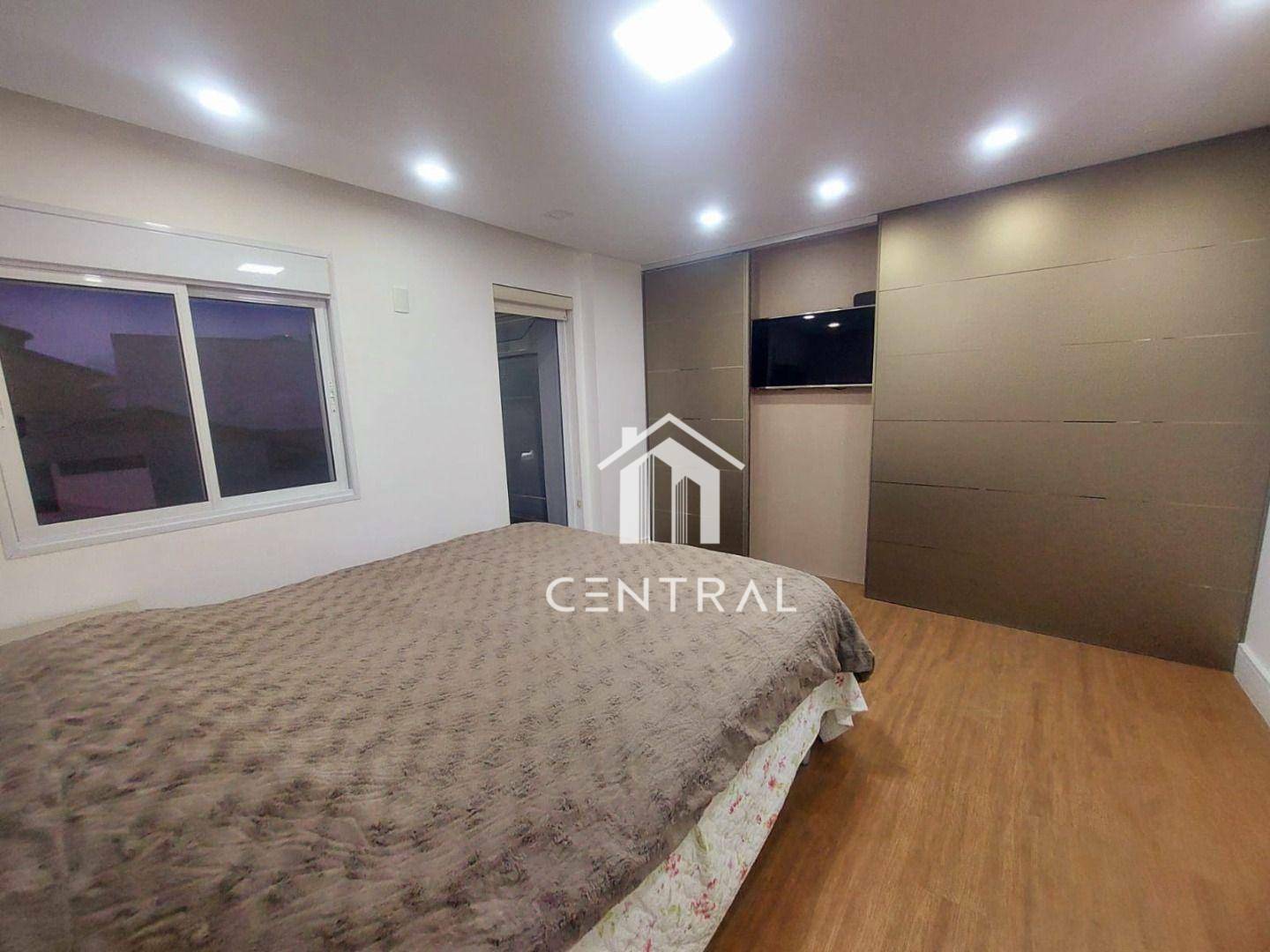 Sobrado à venda com 3 quartos, 240m² - Foto 25