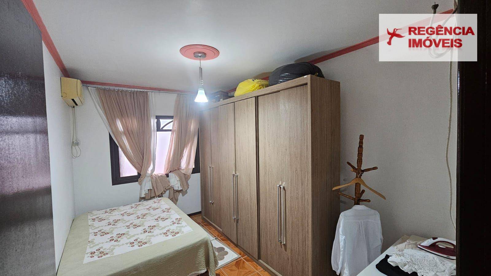 Casa à venda com 4 quartos, 270m² - Foto 9