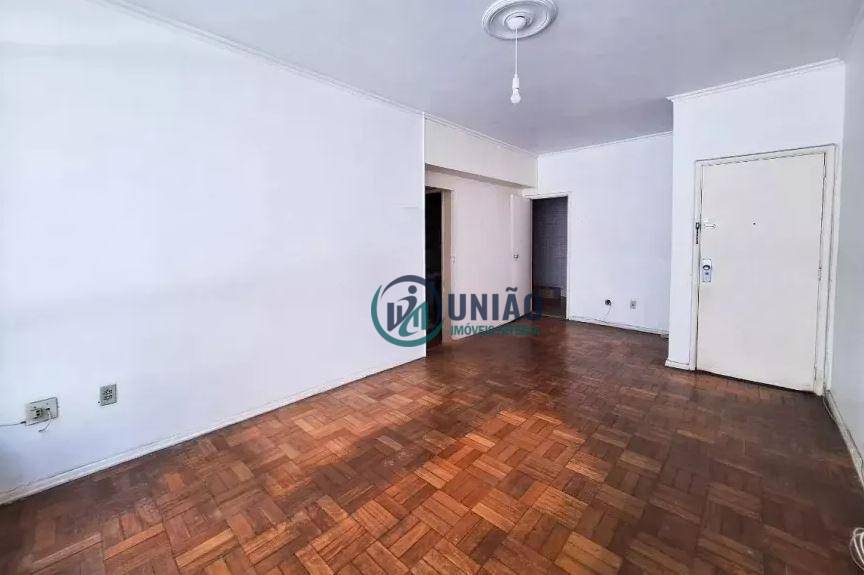 Apartamento à venda com 3 quartos, 110m² - Foto 15