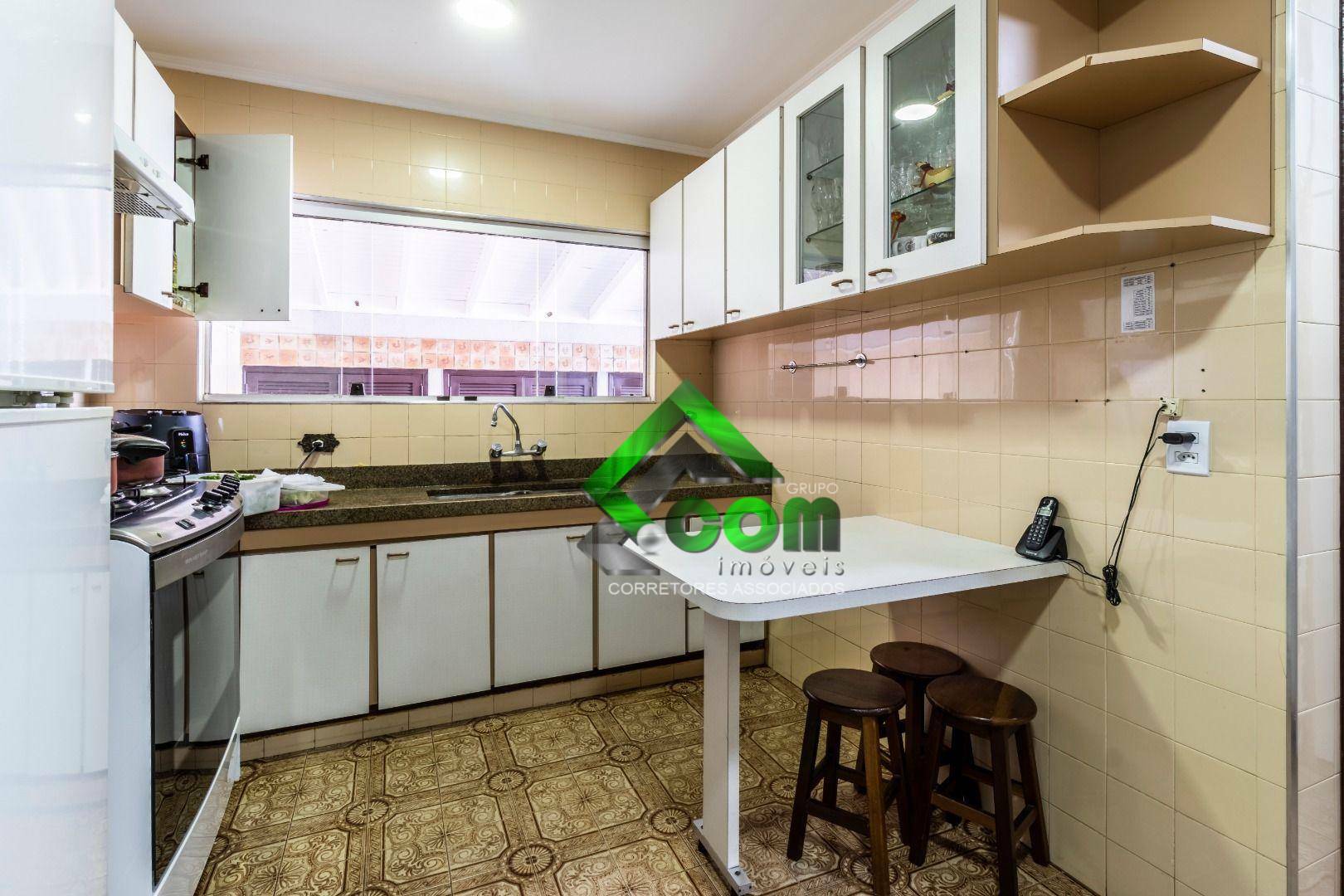 Casa à venda com 3 quartos, 327m² - Foto 10