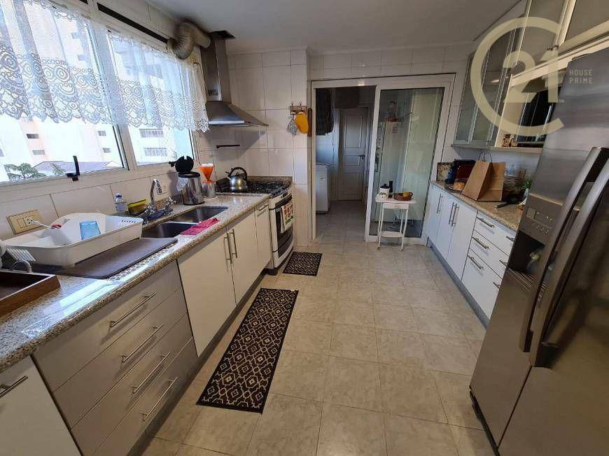 Apartamento à venda com 4 quartos, 225m² - Foto 13