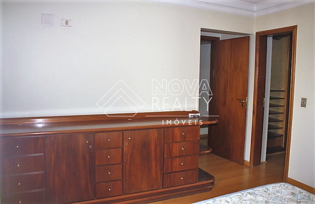 Apartamento à venda com 4 quartos, 159m² - Foto 8