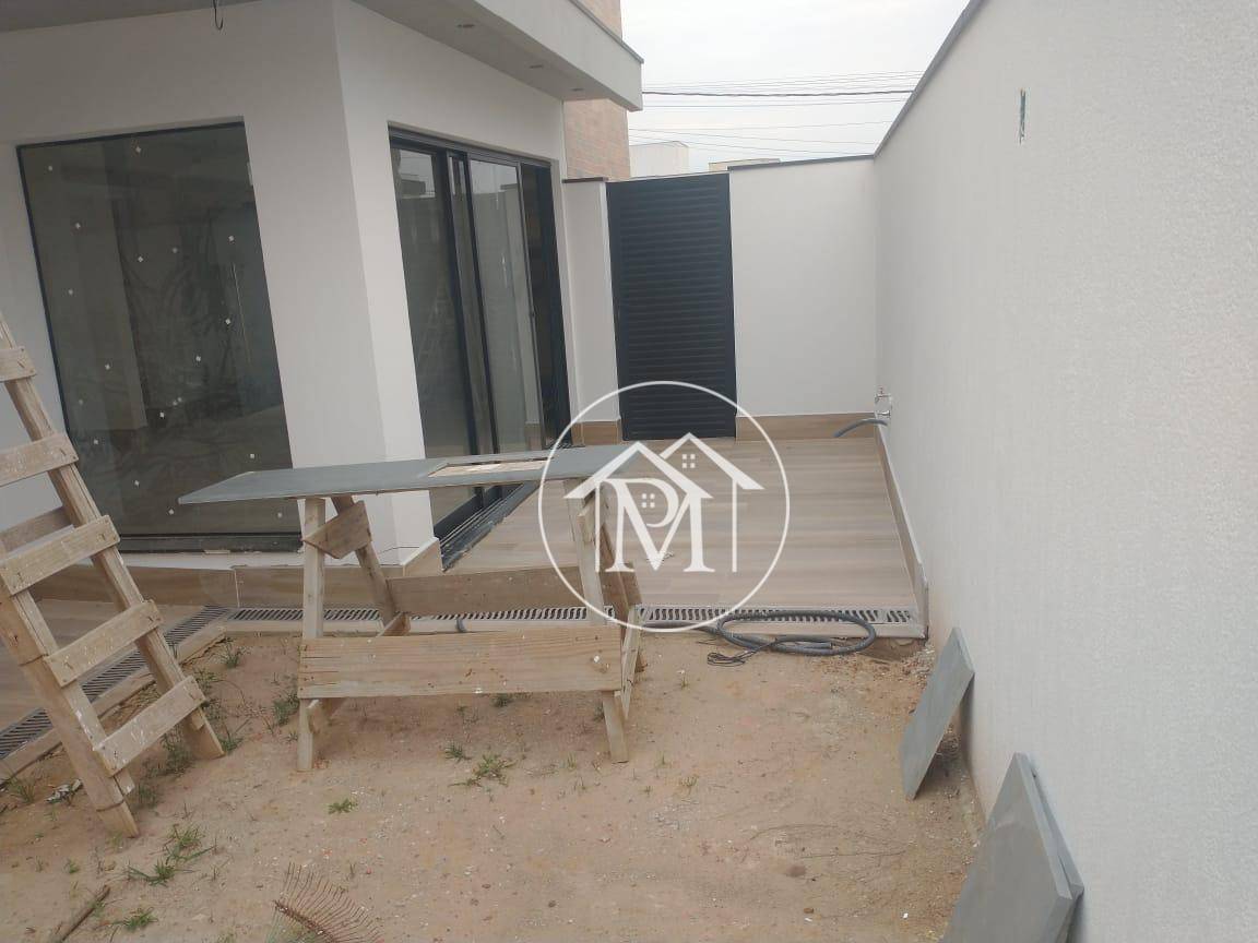 Casa de Condomínio à venda com 3 quartos, 162m² - Foto 2