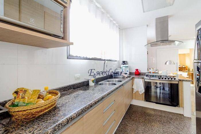 Apartamento à venda com 4 quartos, 240m² - Foto 11