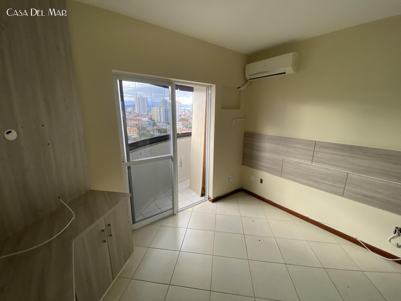 Apartamento à venda com 3 quartos, 137m² - Foto 26