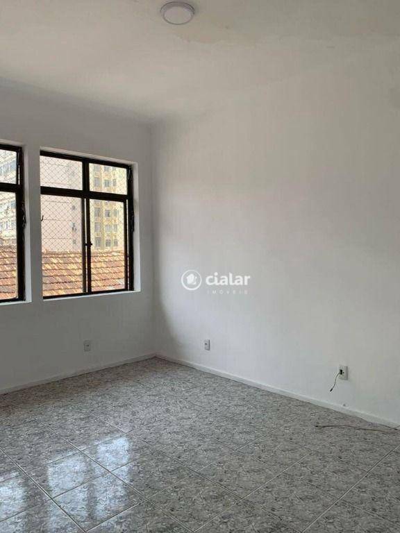 Apartamento para alugar com 2 quartos, 70m² - Foto 34