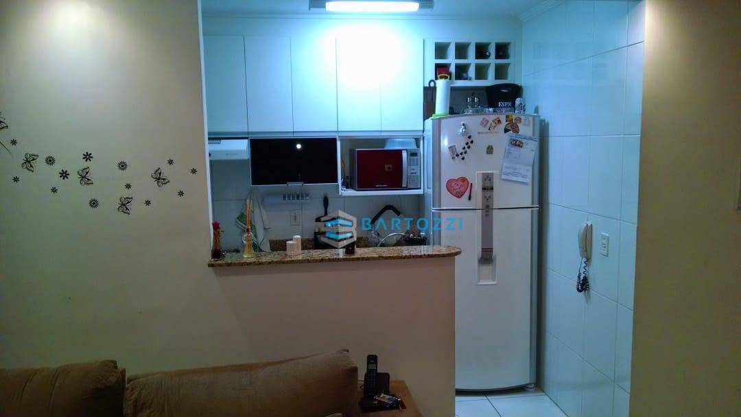 Apartamento à venda com 2 quartos, 49m² - Foto 3