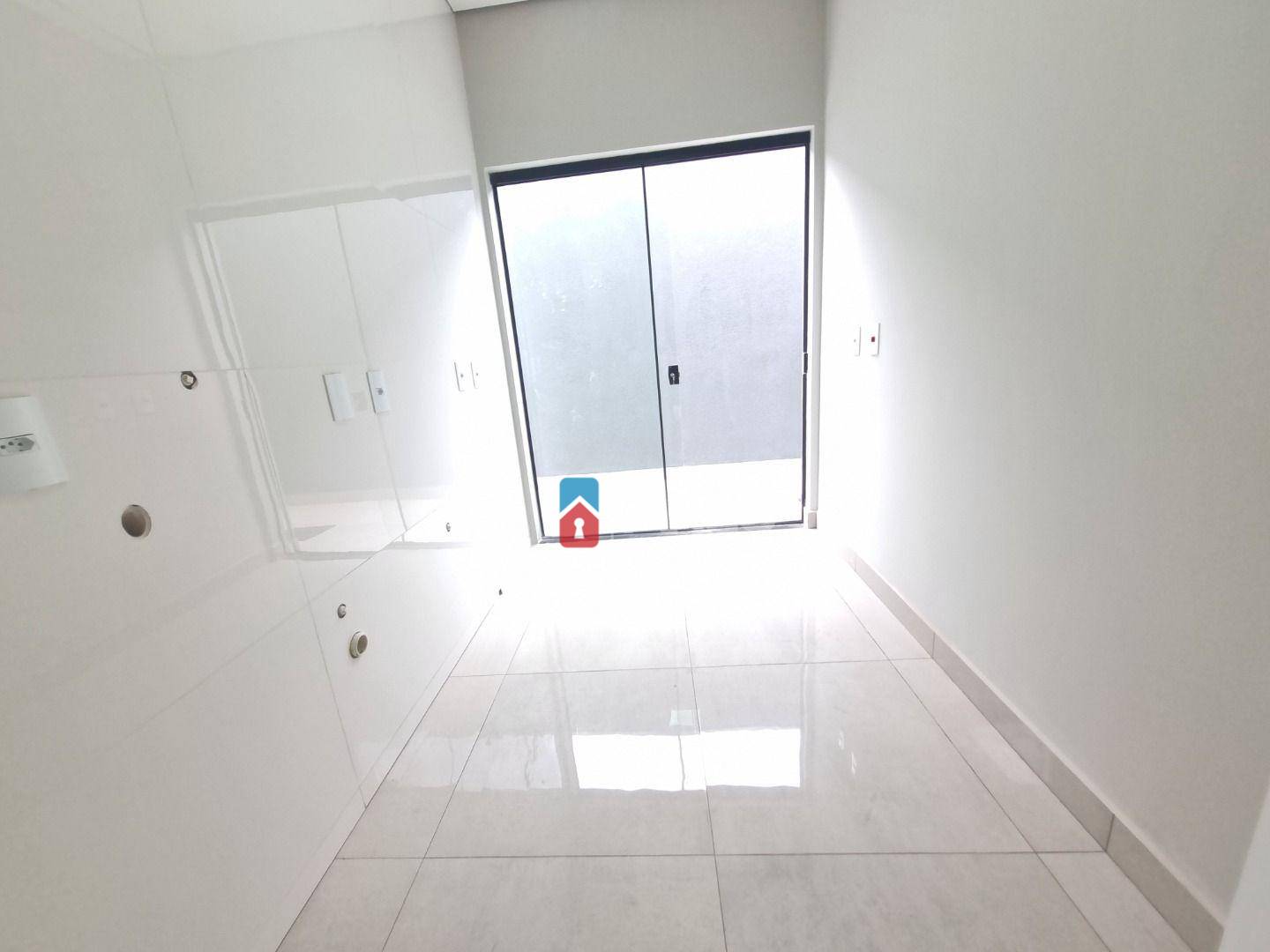 Casa à venda com 3 quartos, 168m² - Foto 8