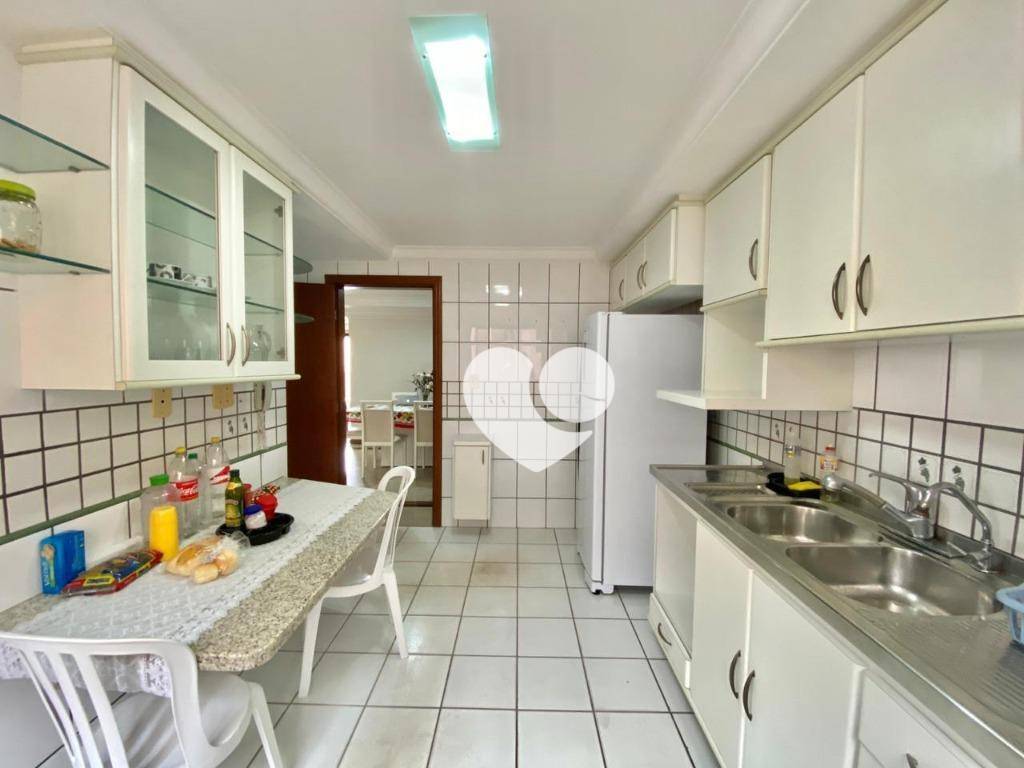 Apartamento à venda com 4 quartos, 180m² - Foto 19