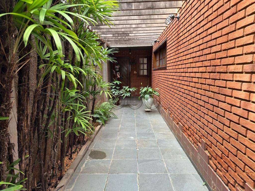 Casa, 4 quartos, 257 m² - Foto 2