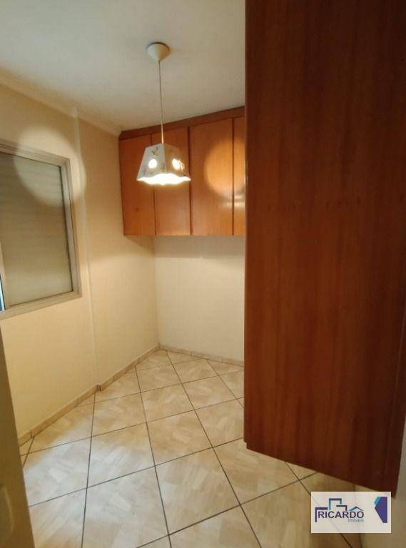 Apartamento à venda com 3 quartos, 70m² - Foto 13