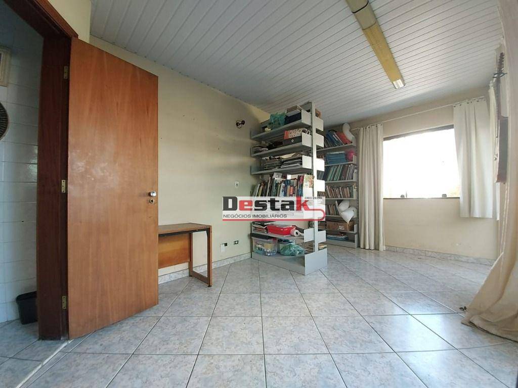 Sobrado à venda com 3 quartos, 252m² - Foto 37