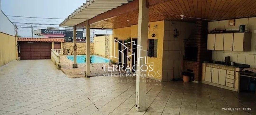 Casa, 4 quartos, 226 m² - Foto 4